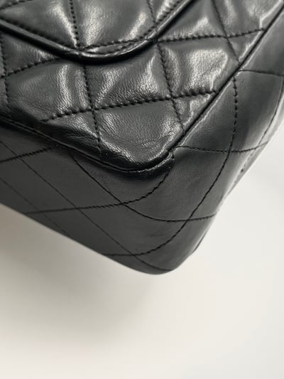 Chanel大logo黑金口蓋包8