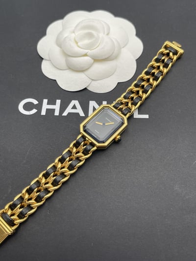 Chanel黑金首映錶M3