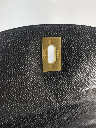 Chanel 小金球大logo後背包10