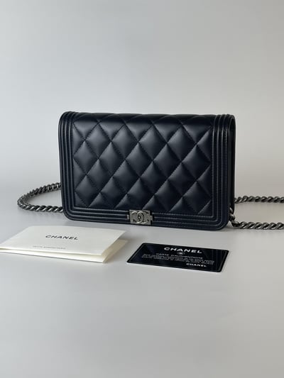 Chanel Boy Woc13