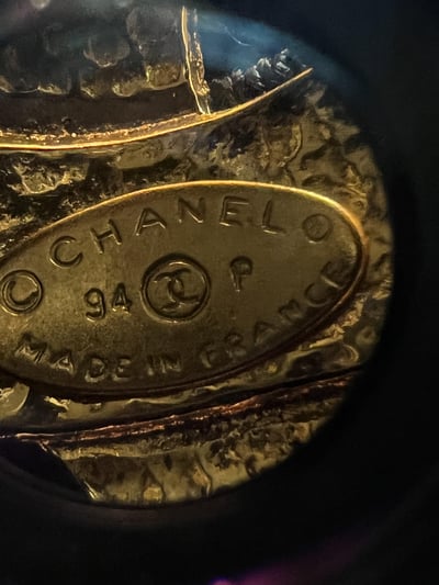 Chanel大logo胸針3