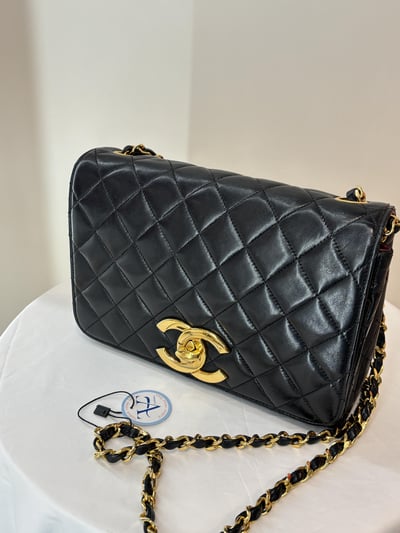 Ba1182 Chanel大Logo掀蓋包21