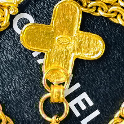 Chanel 葡萄藤十字鈴鐺長鍊3