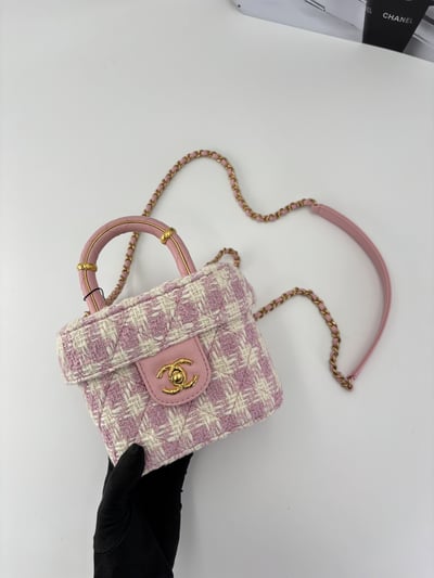 Chanel粉色粗毛呢盒子包7