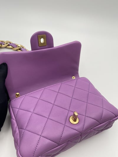 Chanel書包釦掀蓋短鍊包（紫）11