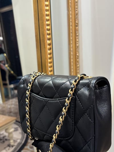 Chanel愛心鏈條包5