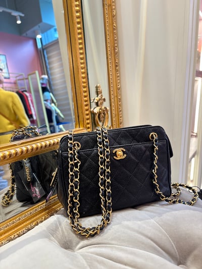 Chanel荔皮軍牌相機包1