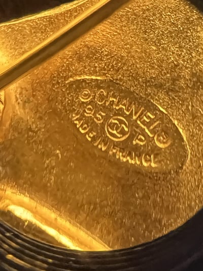 Chanel紅綠彩寶胸針3