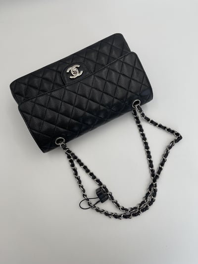 Chanel黑銀荔皮CF259