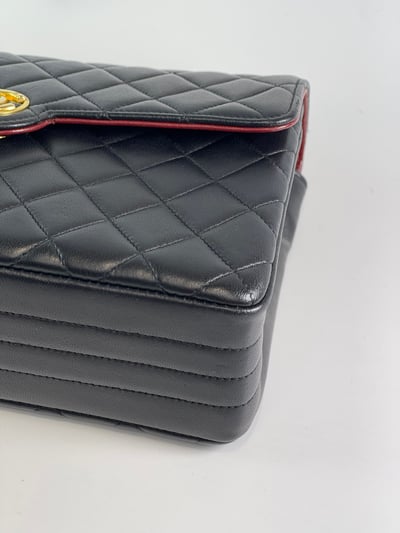 Chanel圓Logo掀蓋離條包8