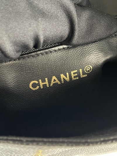 Chanel 小金球大logo後背包14