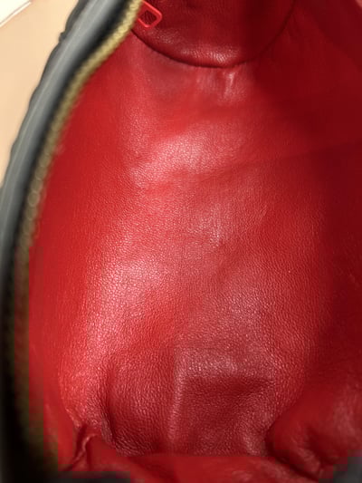 Chanel 彩寶緞面手拿包12