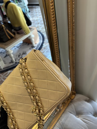 Chanel奶茶掀蓋包2