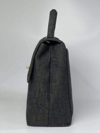 Chanel 黑色丹寧handle包2