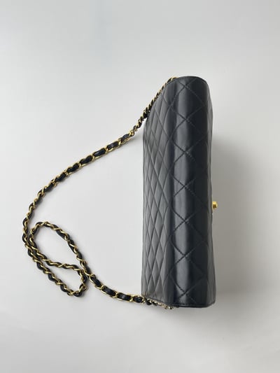 Chanel 大菱格紋掀蓋包9