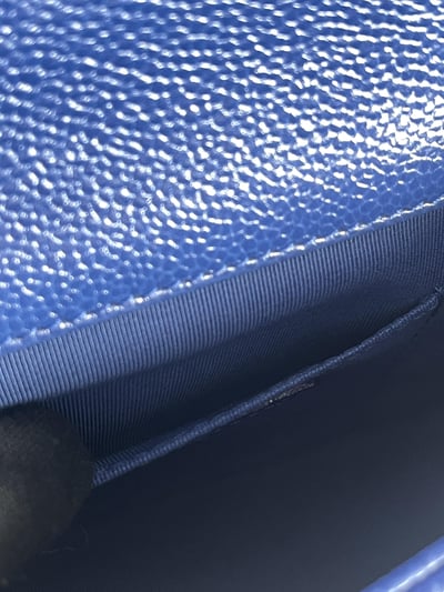 Chanel荔皮寶藍斜挎包13