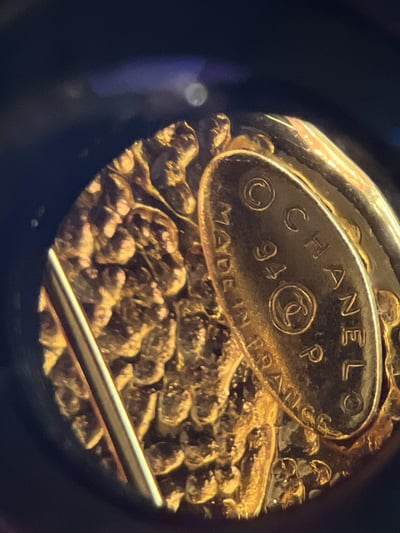 Chanel垂墜cc琉璃胸針3