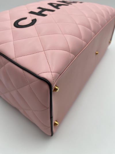 Chanel粉色保齡球包8