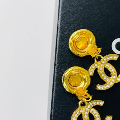 Chanel 萊茵石敲打垂墜耳夾3