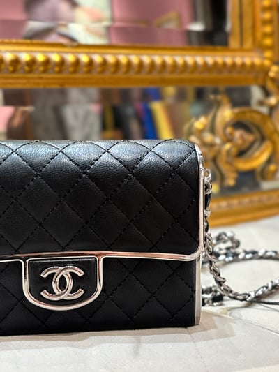 Chanel黑銀秀款晚宴包6