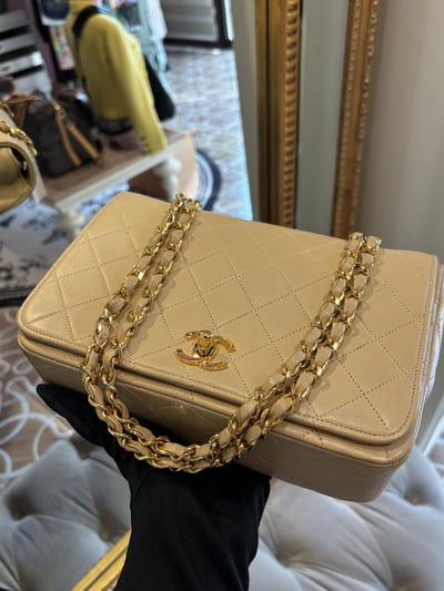 Chanel奶茶掀蓋包3