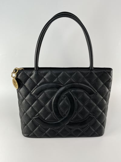 Chanel希爾頓金幣包1