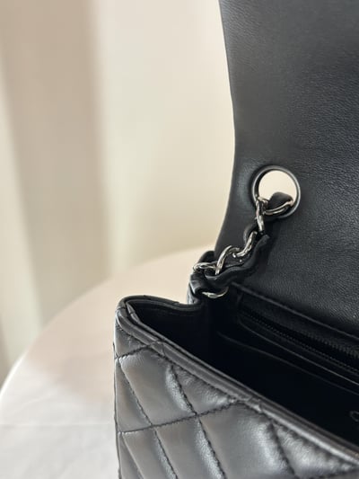 Ba1344 Chanel黑銀方胖7