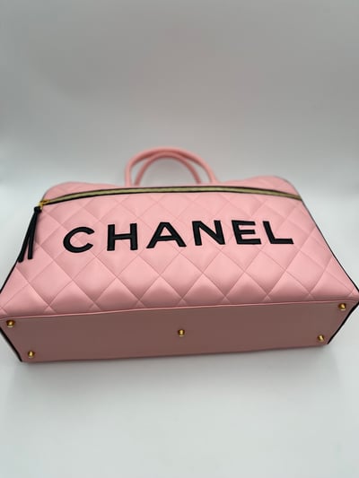 Chanel粉色保齡球包3