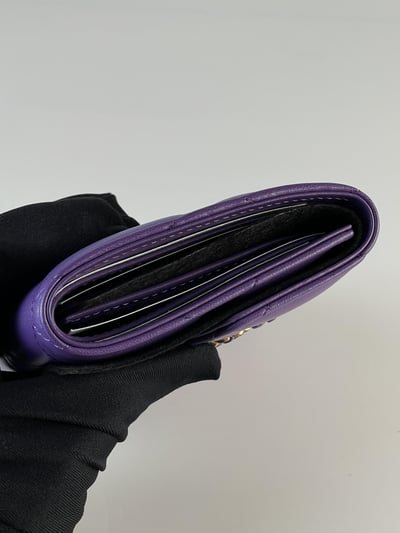 Chanel魔幻紫19短夾10