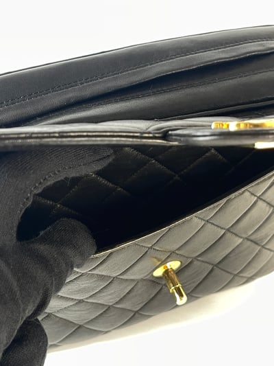 Chanel 鑽石相機包14