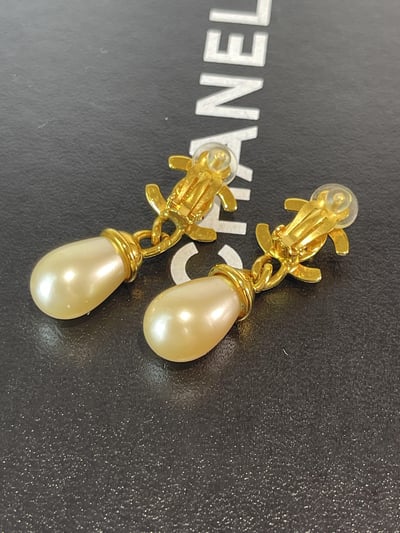 Chanel 書包釦珍珠耳環2