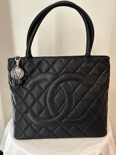 Ba1293 希爾頓銀幣包1