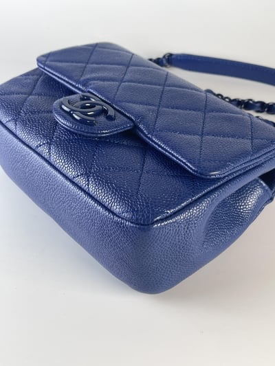 Chanel荔皮寶藍斜挎包6