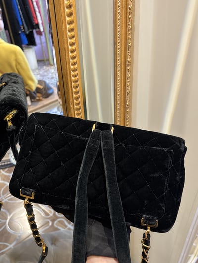 Chanel天鵝絨CF後背包5