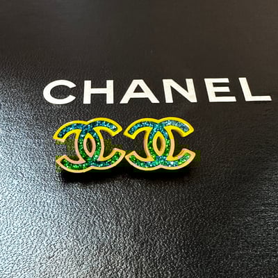 Chanel亮片藍黄耳針1