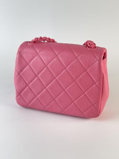 Chanel芭比粉小方胖2