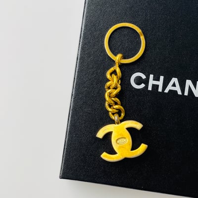 Chanel 滿鑽金書包釦鑰匙圈2