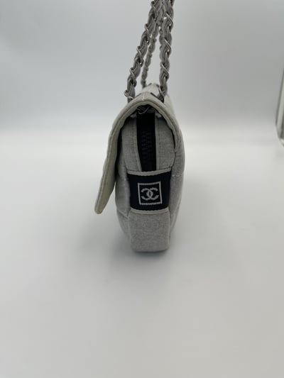 Chanel sport 冰格包6