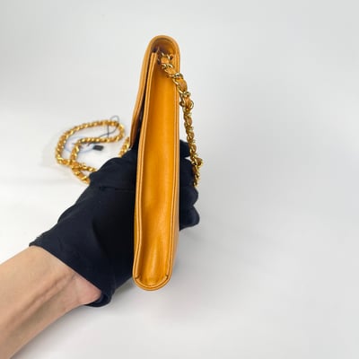 Chanel 荔皮手機袋3