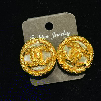 Chanel 熔岩鏡面耳夾1