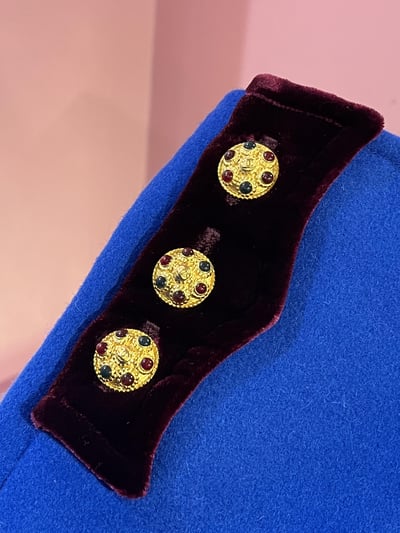 Chanel藍色彩色琉璃釦大衣40碼6