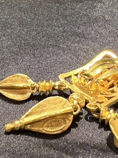 Chanel長方捕夢網耳夾3