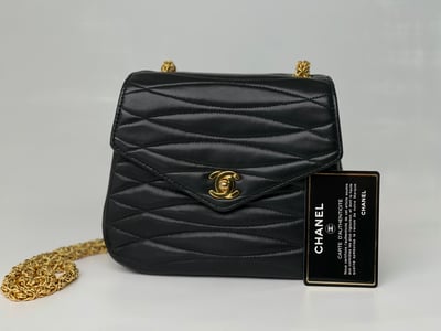 Chanel 魚鱗紋粗鍊信封包14