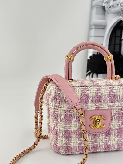 Chanel粉色粗毛呢盒子包3