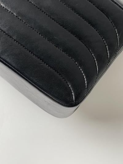 Chanel 橫紋掀蓋小方胖10