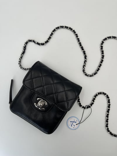 Chanel黑銀側拉鍊mini方胖2