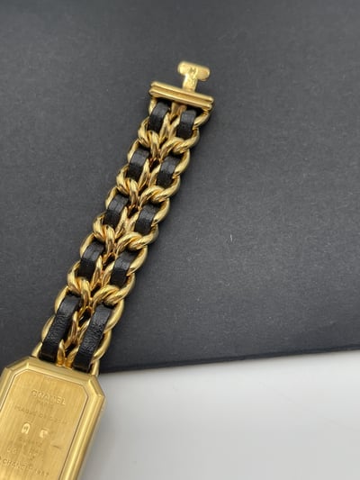 Chanel黑金首映錶M3