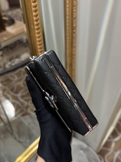 Chanel黑銀秀款晚宴包13