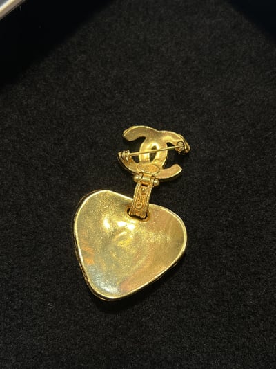 Chanel紅琉璃葡萄藤垂墜胸針2