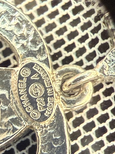 Chanel水鑽金銀垂墜耳針3